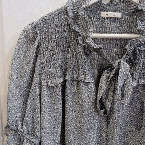 Pleione Gray Patterned Blouse - Picture 3 of 9